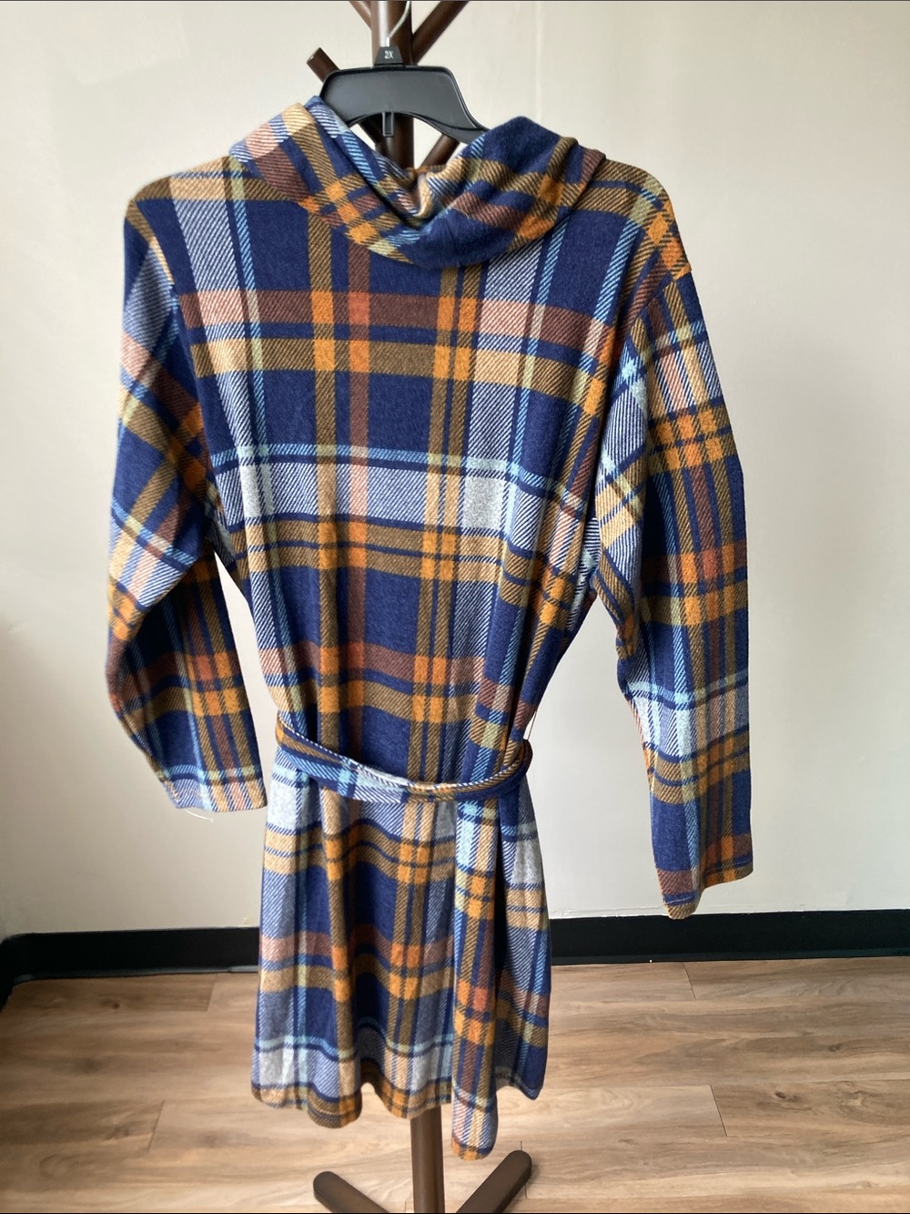 Emily Daniels plaid by printed midi cowlneck dress with belt long sleeve 2X - Picture 12 of 16